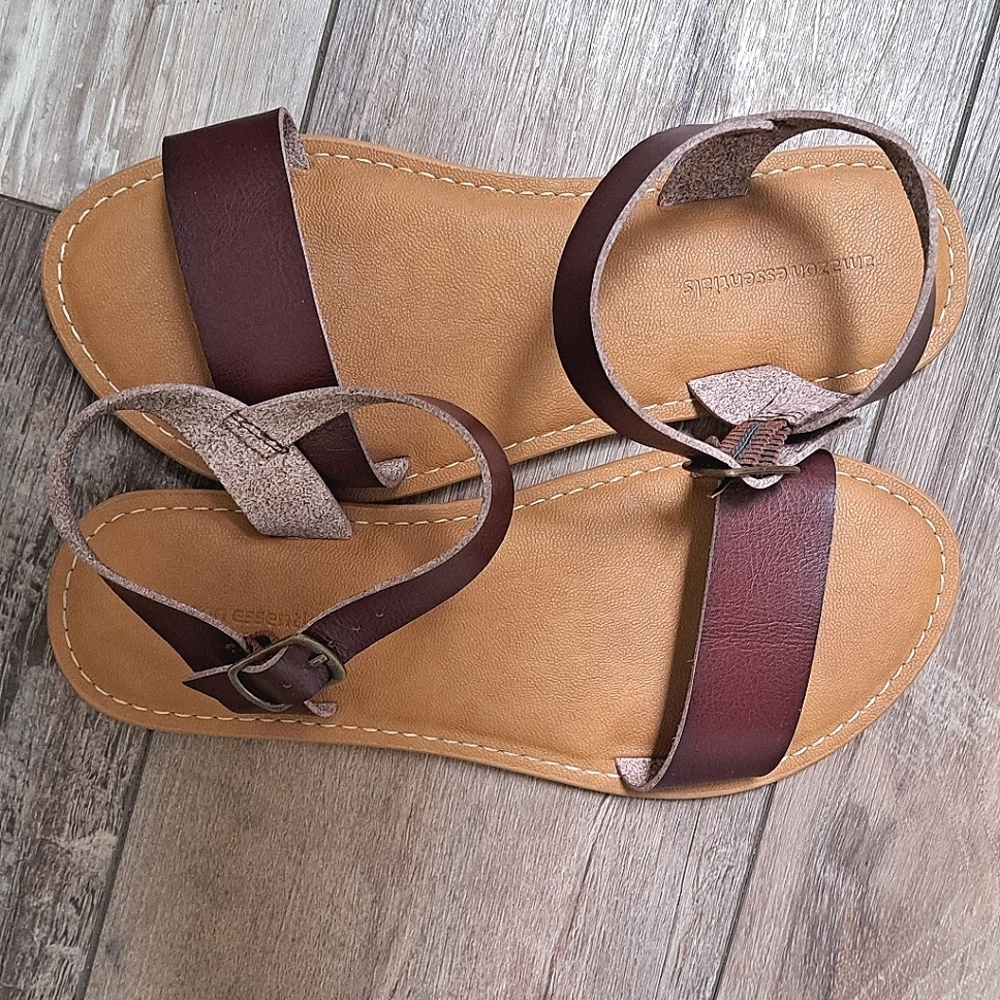 Amazon Essentials Women's Two Strap Buclke Sandals Brown Size 7.5W - Picture 10 of 11